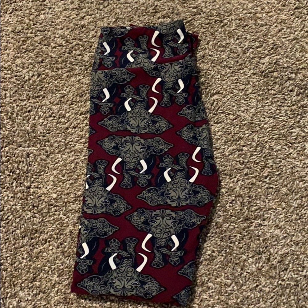 Unicorn Maroon OS elephant Lularoe leggings.